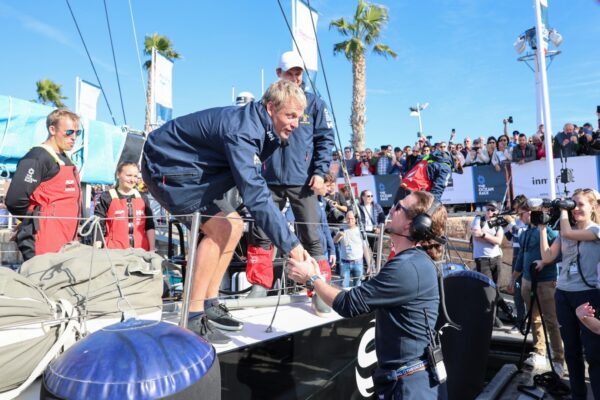 The Ocean Race ha mollato gli ormeggi: entusiasmo ad Alicante per il debutto del Team Genova