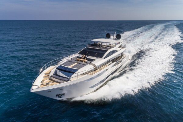 Pearl Yachts al salone di Palm Beach con due nuovi gioielli