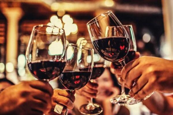 Al via il Sestri Levante Wine Festival: degustazioni e poesie ad un passo dal mare