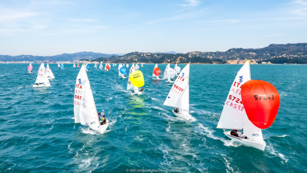 La I Coppa Italia Classe 420 torna a Lerici: 120 equipaggi in gara nel Golfo dei Poeti