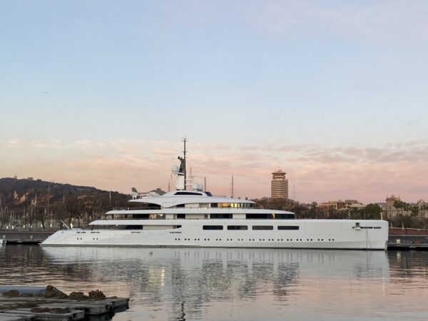 Sighted in Barcelona: “Vava II” the superyacht owned by Ernesto Bertarelli