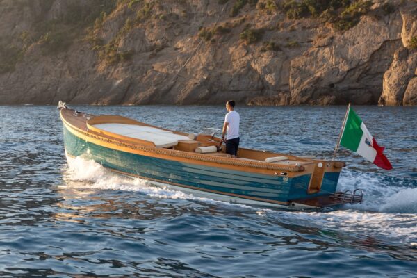 La Corvetta 24 di Mussini per la prima volta all’Electric Boat Show di Milano