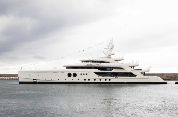 Benetti ha varato un nuovo superyacht full custom di 67 metri