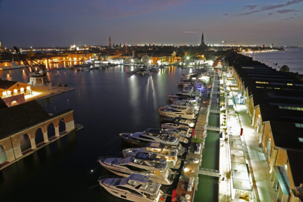 Al Salone Nautico di Venezia oltre 220 espositori e tante prime mondiali per la nautica a motore