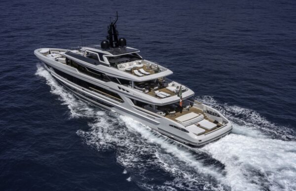 Officina Baglietto and the first Baglietto T52 hybrid were presented in Portofino