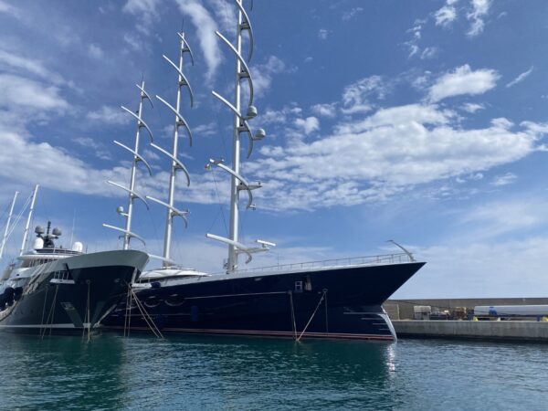 The sailing superyacht, “Black Pearl” sighted in Genova: images by DN