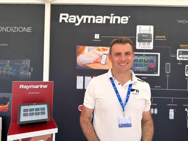 Raymarine presenta i suoi nuovi prodotti – La video intervista di DN