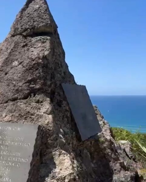 Giardini vista mare: La Mortella a Ischia