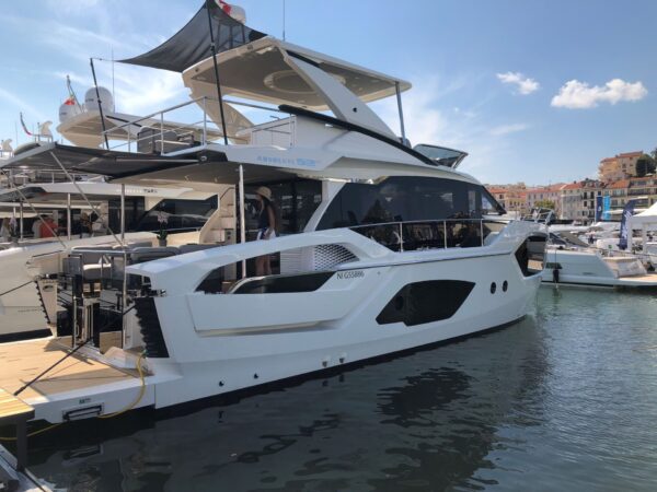 Il 52 Fly di Absolute Yachts inaugura un nuovo livello di comfort – Il video di DN