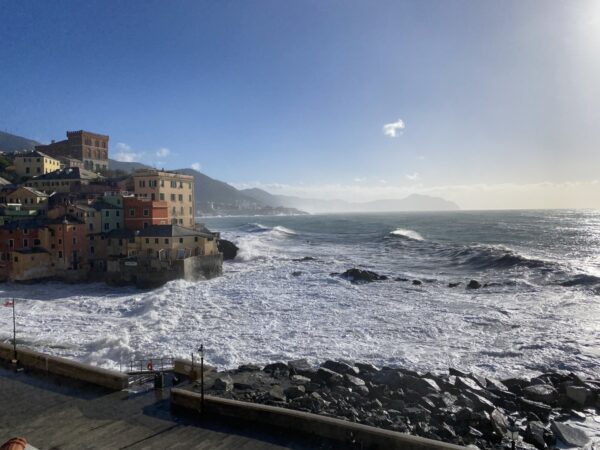 La grande mareggiata vista da Genova