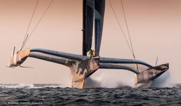 Charles Caudrelier vince l’Arkéa Ultim Challenge Brest