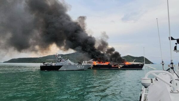 Incendio distrugge lo yacht a vela “Obsession II” in Thailandia