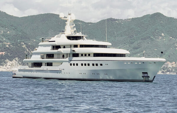 Il megayacht Grace avvistato a Santa Margherita Ligure