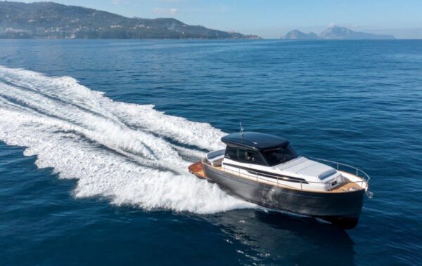 Apreamare al Cannes Yachting Festival con il nuovo Gozzo 38 Cabin