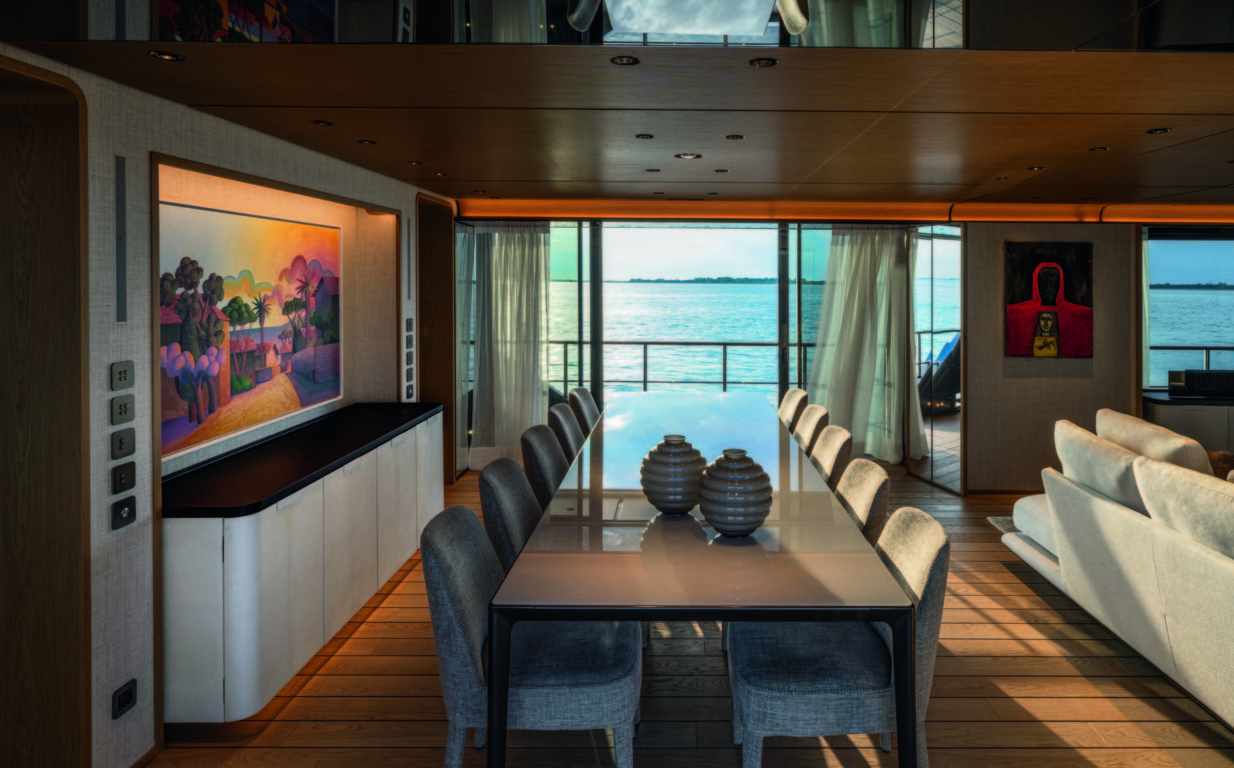 Custom Line Navetta 38 ACPV ARCHITECTS_diningroom