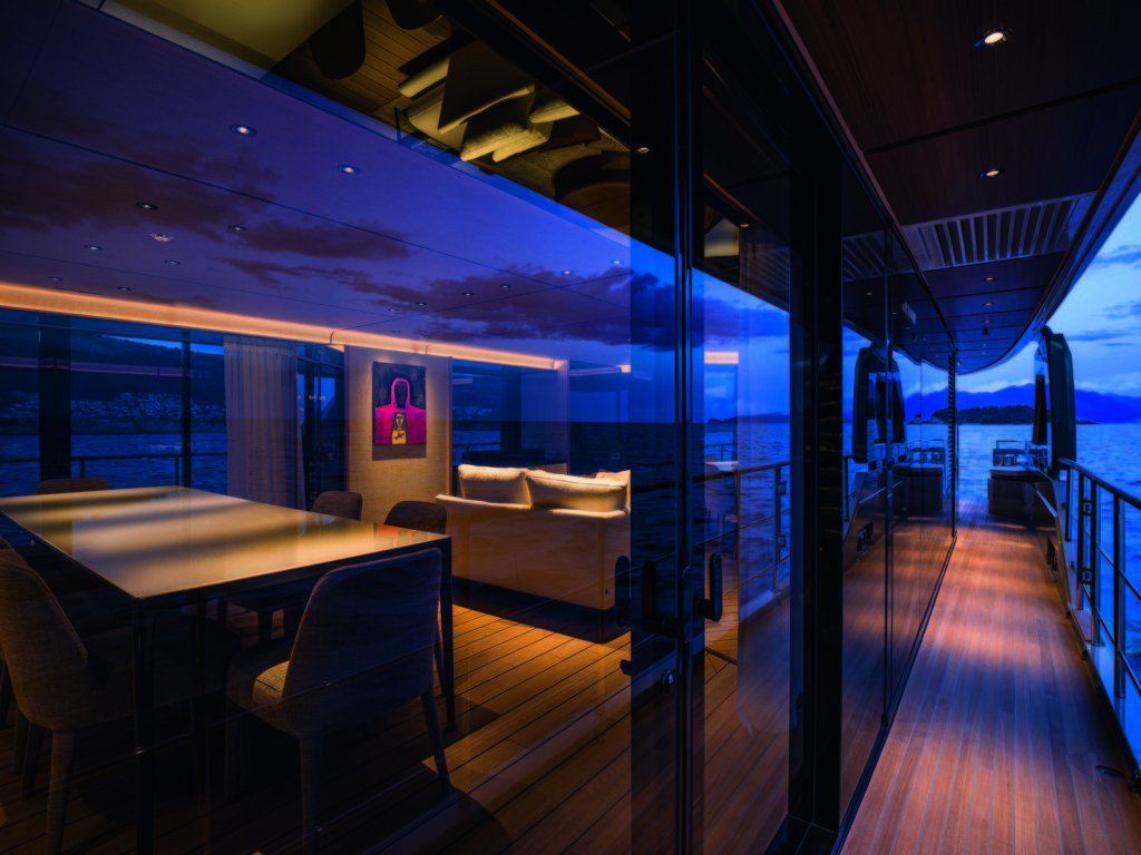 Custom Line Navetta 38 ACPV ARCHITECTS_mainsalon_nightview