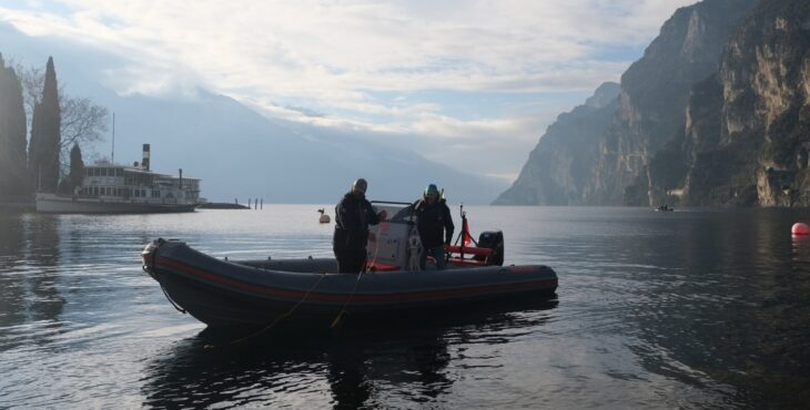 Suzuki sostiene Fraglia Vela Riva nella Giornata Ecologica al Lago di Garda