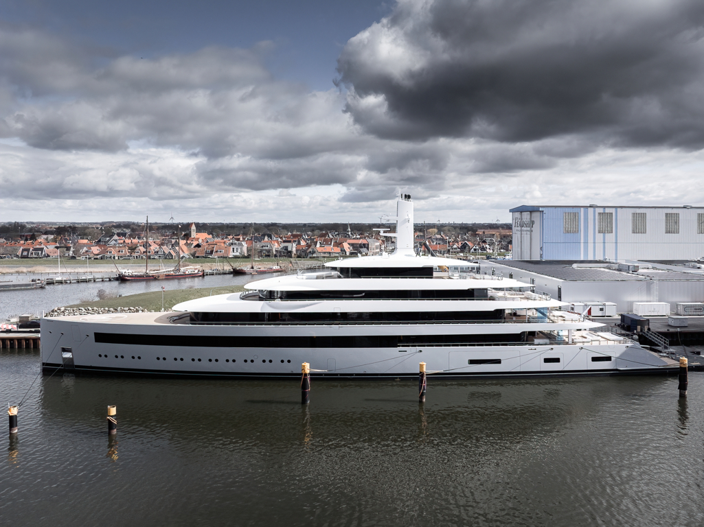 Feadship-Moonrise