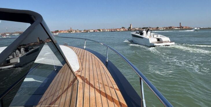 Luxia Yachts strega il Salone di Venezia con il Luxia 375 GTS e il Luxia Monaco