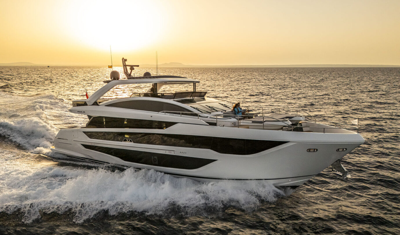 Pearl 82 Pearl Yachts