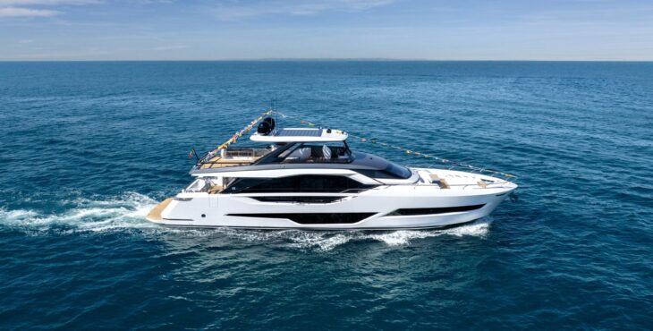 Varato a Cattolica il nuovo Ferretti Yachts 800