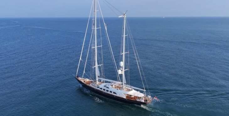 Cantieri di Pisa conclude i lavori di refit su due mega yacht firmati Feadship e Perini Navi