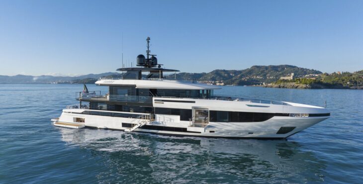 Varata la sesta unità del Mangusta Oceano 44: ridefinisce il concetto di architettura sul mare