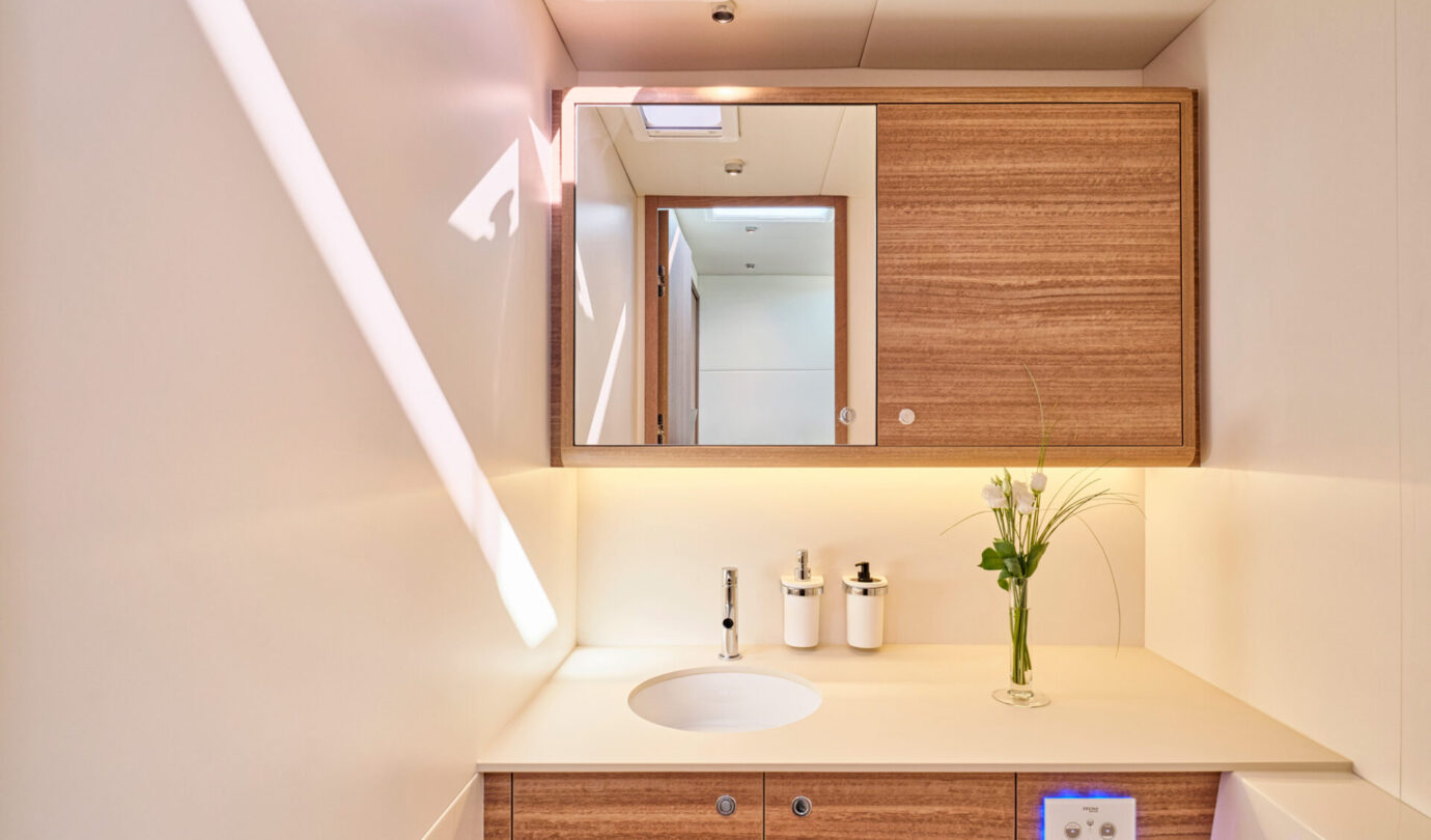 OT-60 Omikron Yachts