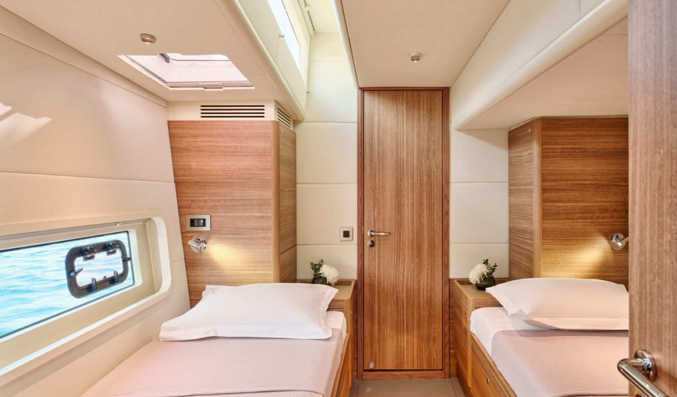 OT-60 Omikron Yachts