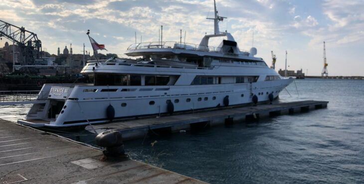 Boma Yacht: refit per superyacht fino a 85 metri grazie alla banchina galleggiante