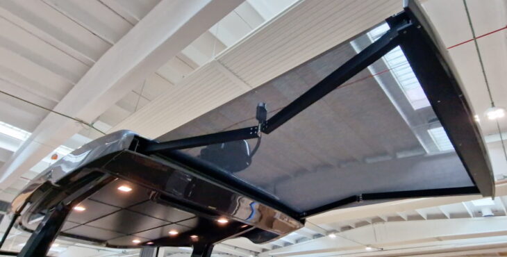 Il Rolling Sun Awning di Opac scelto da tre importanti cantieri italiani