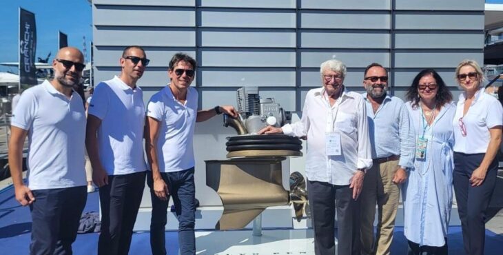 Volvo Penta celebrates Fernando Amerio’s 86th birthday with a special tribute: the IPS 10