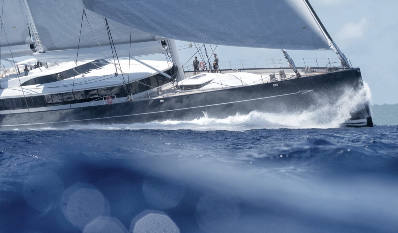 TRIDENT 810 Royal Huisman