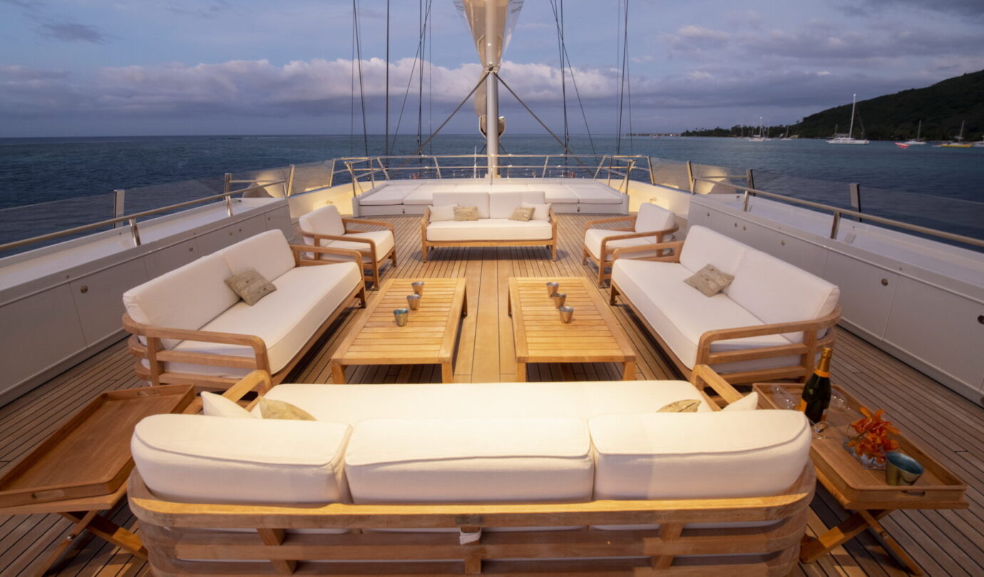 TRIDENT 810 Royal Huisman