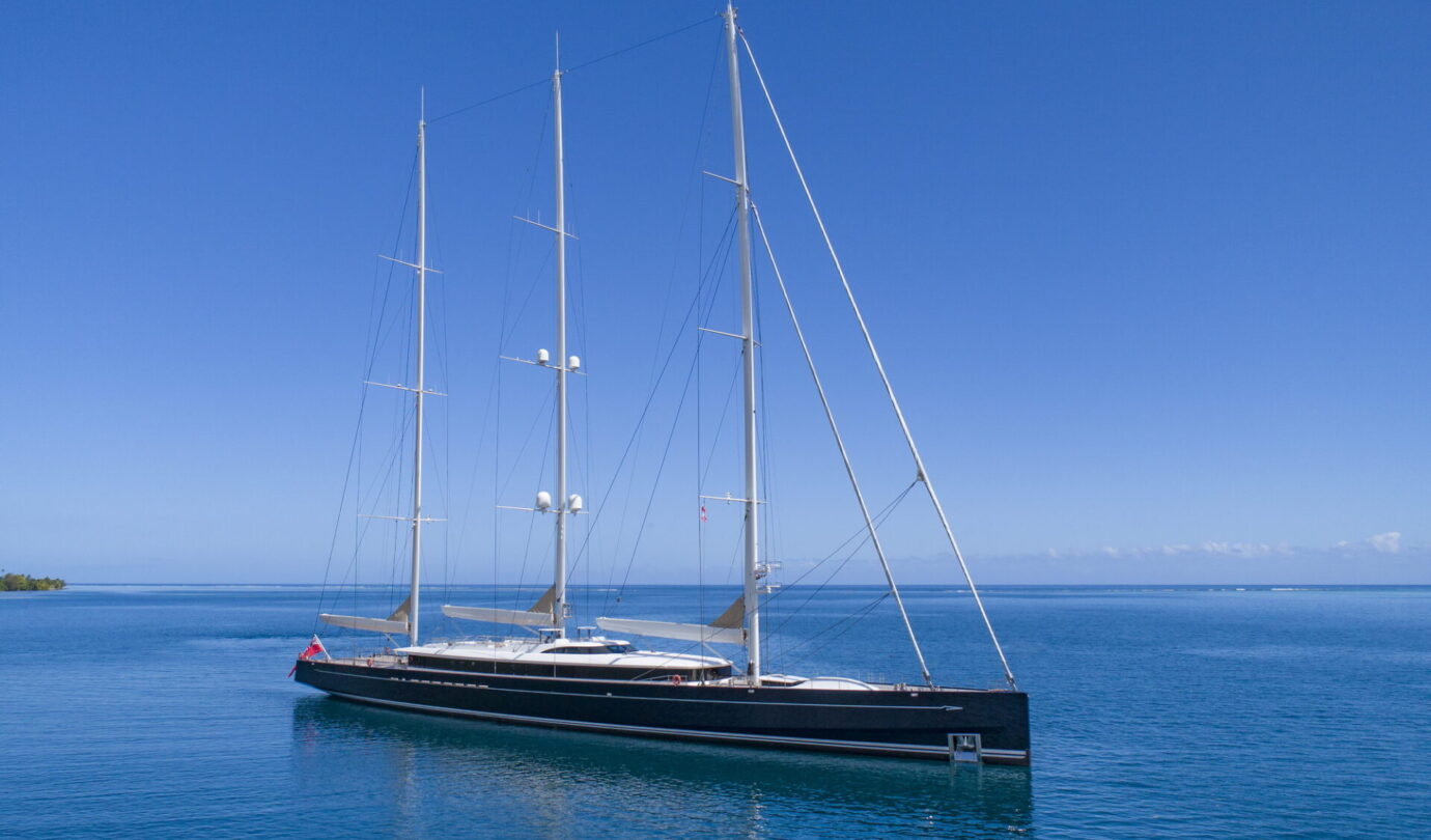 TRIDENT 810 Royal Huisman