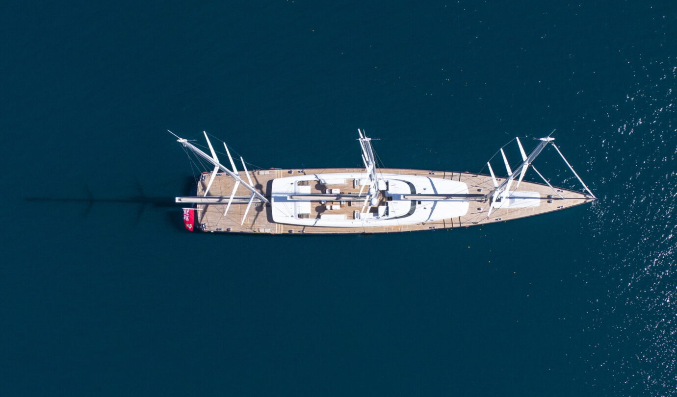 TRIDENT 810 Royal Huisman