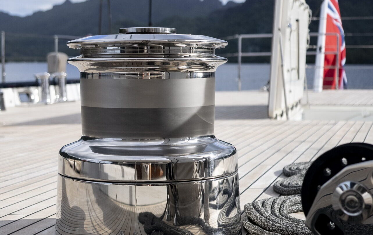 TRIDENT 810 Royal Huisman