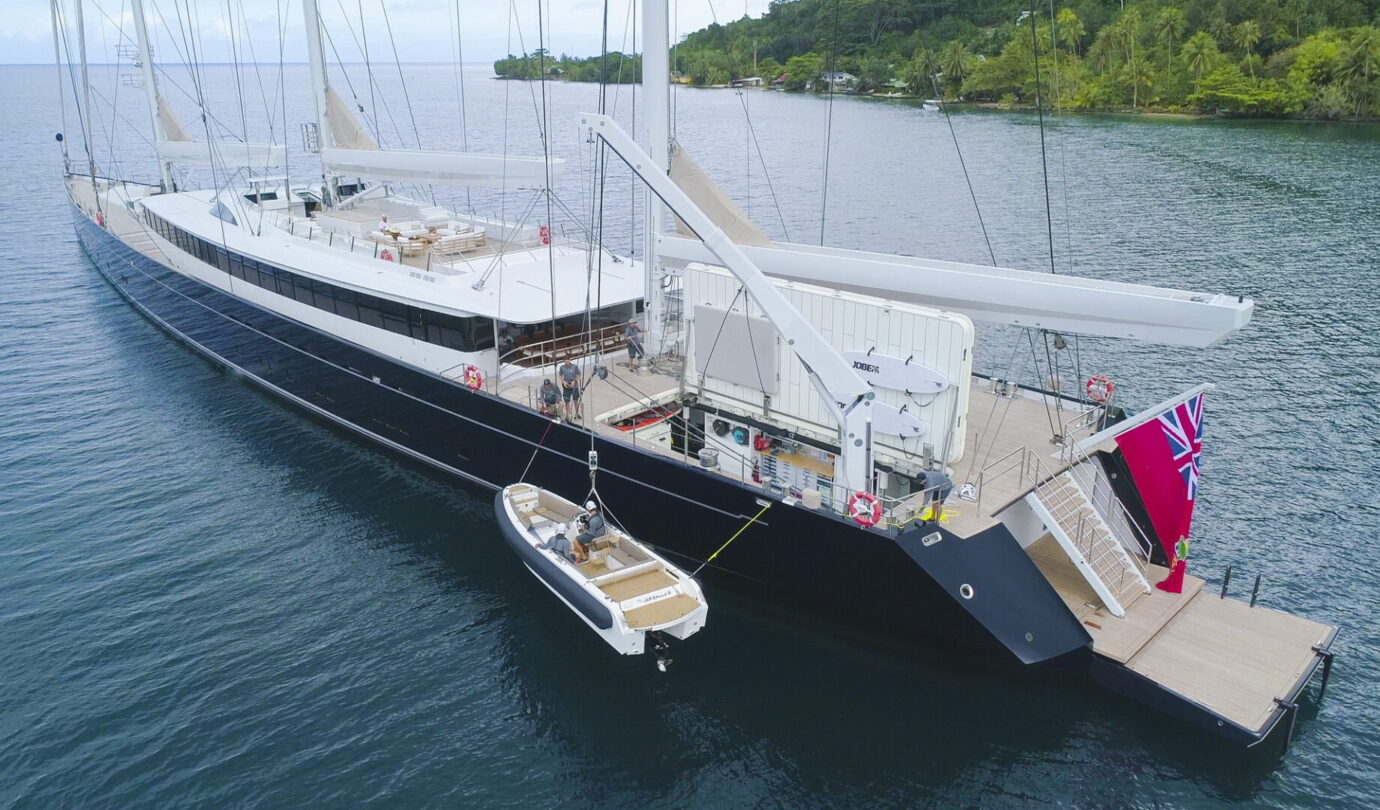 TRIDENT 810 Royal Huisman