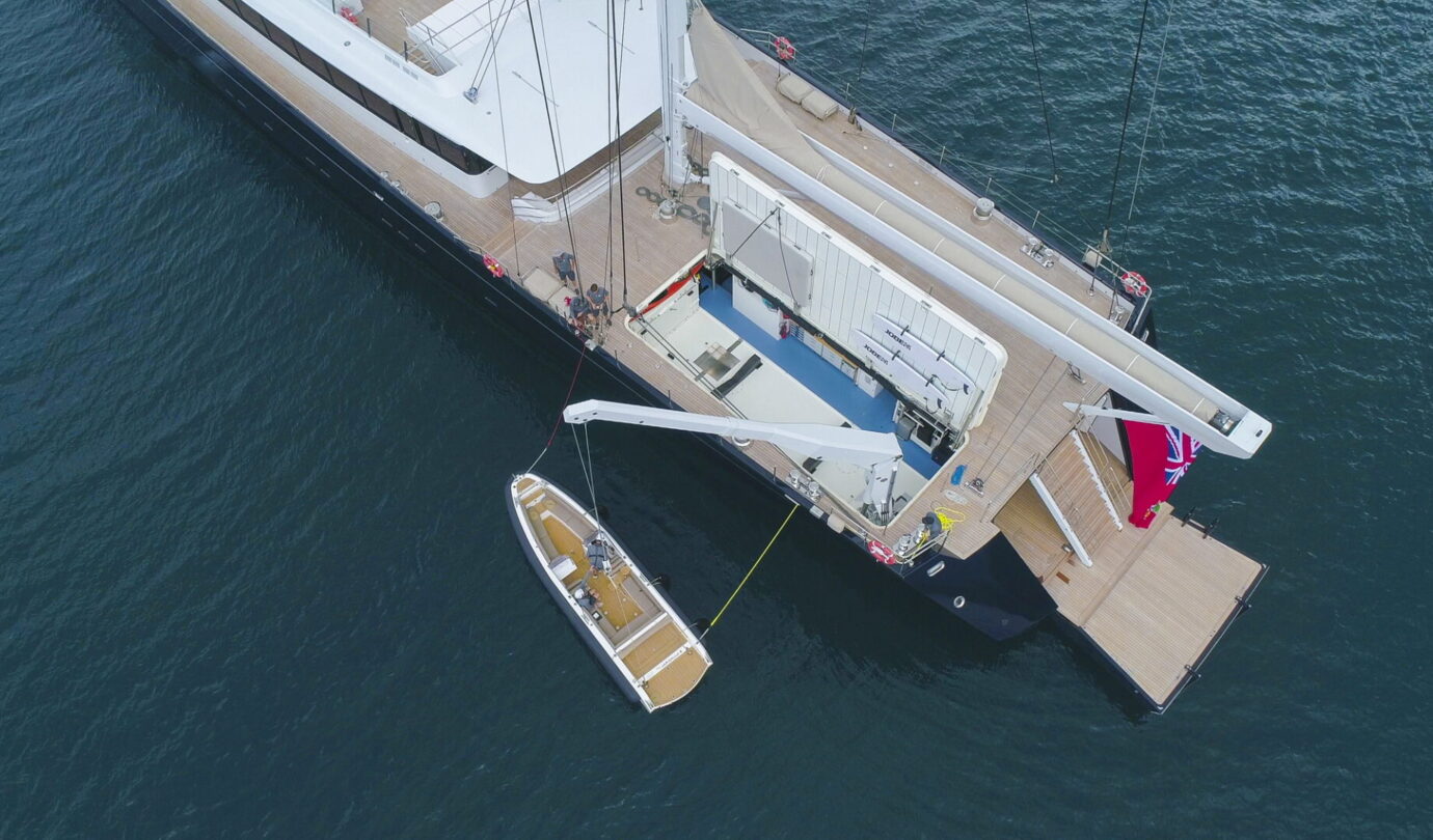 TRIDENT 810 Royal Huisman