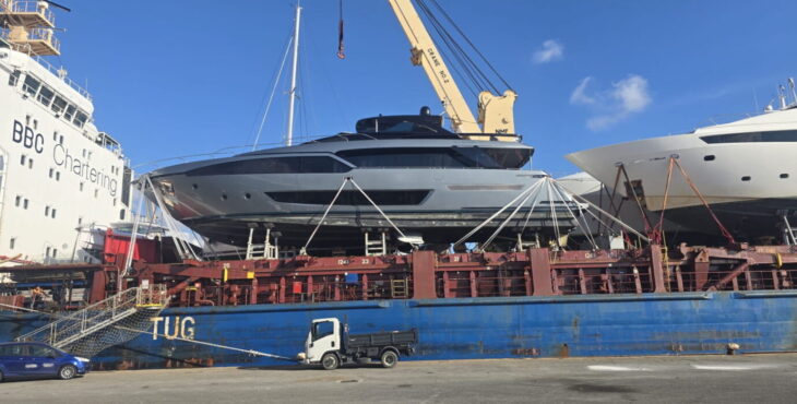 Boating season never ends: yachts departing from Genova for warmer waters